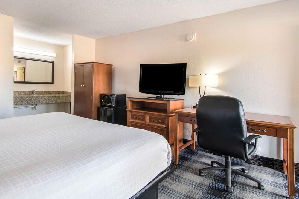 Motel 6 Harrisburg Pa Near Pa Expo Center 外观 照片